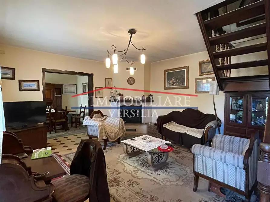 Immagine 8 di Casa indipendente in vendita  a Massa