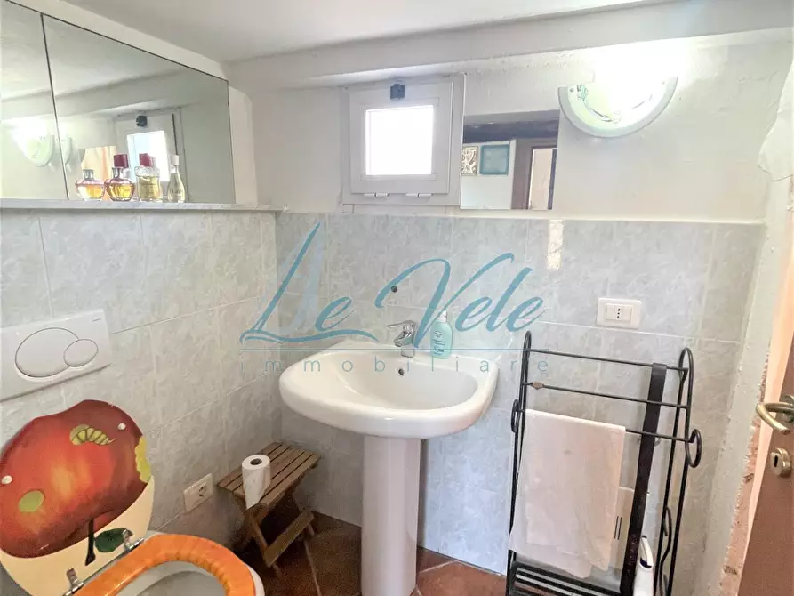 Immagine 12 di Casa bifamiliare in vendita  a Massa