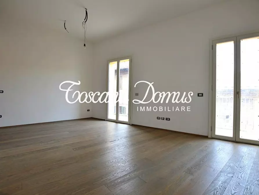 Immagine 2 di Mansarda in vendita  a Siena