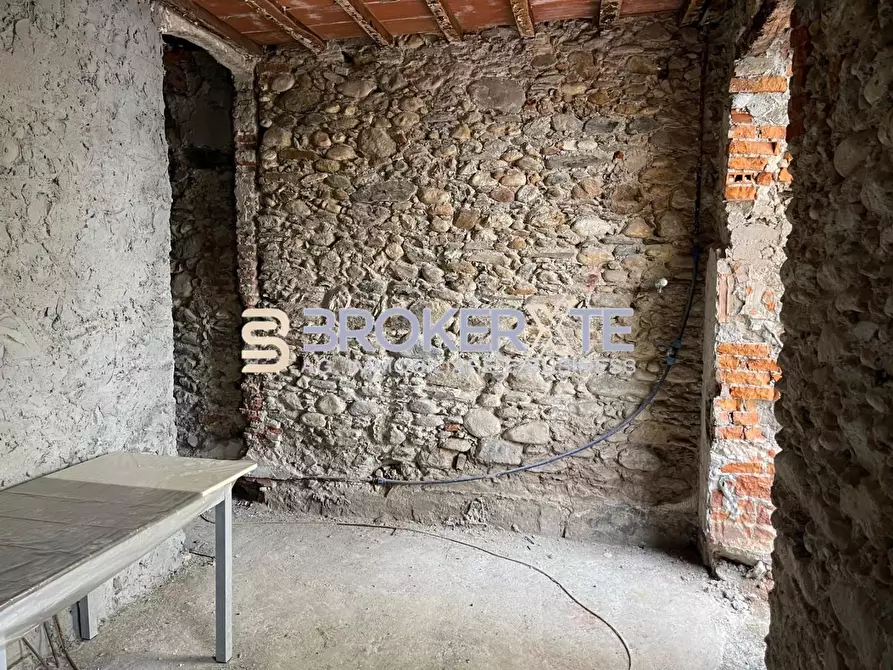 Immagine 19 di Appartamento in vendita  a Massa
