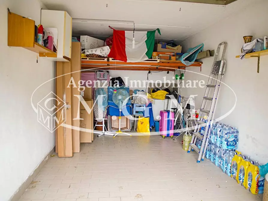 Immagine 38 di Appartamento in vendita  a Pontedera