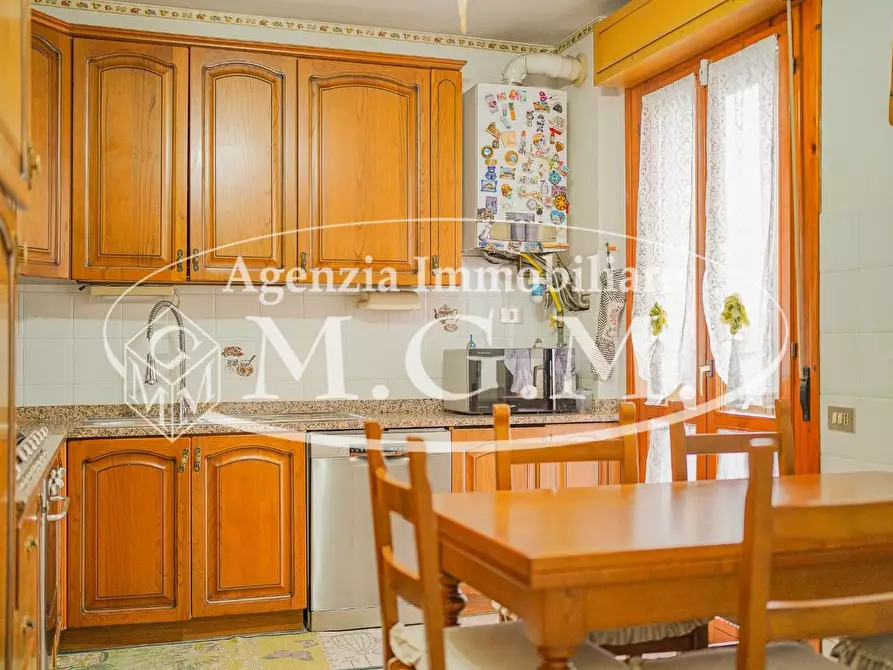 Immagine 7 di Appartamento in vendita  a Pontedera