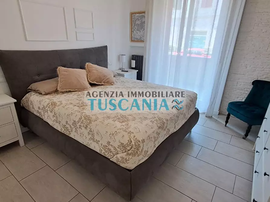 Immagine 17 di Appartamento in vendita  a Cecina