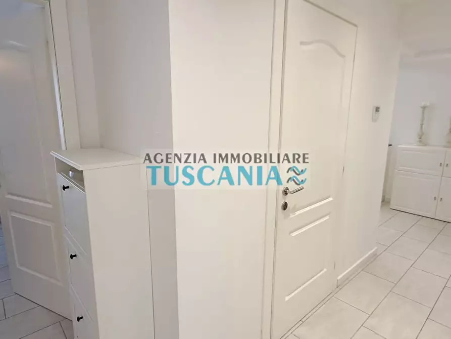 Immagine 9 di Appartamento in vendita  a Cecina