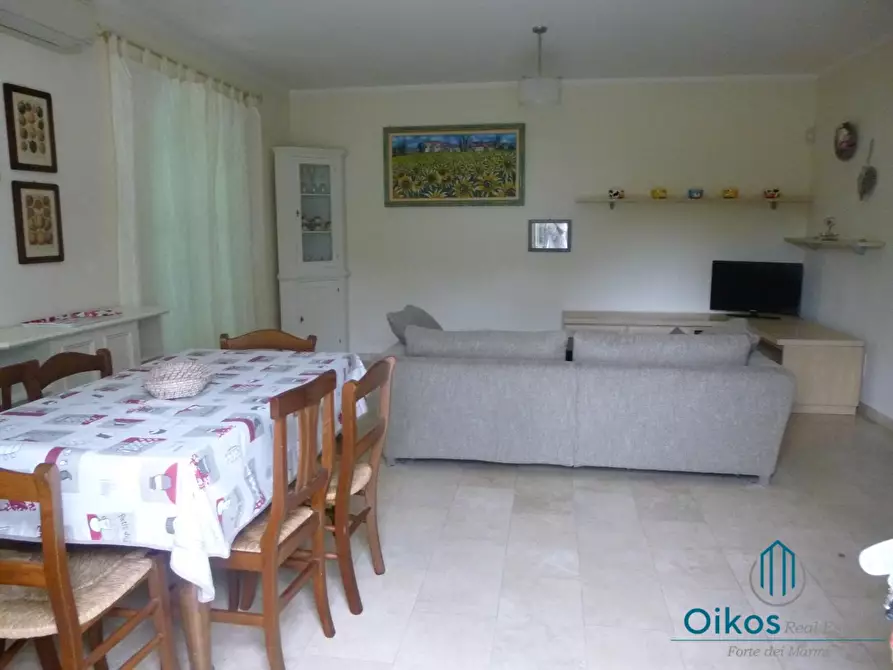 Immagine 6 di Casa bifamiliare in vendita  a Forte Dei Marmi