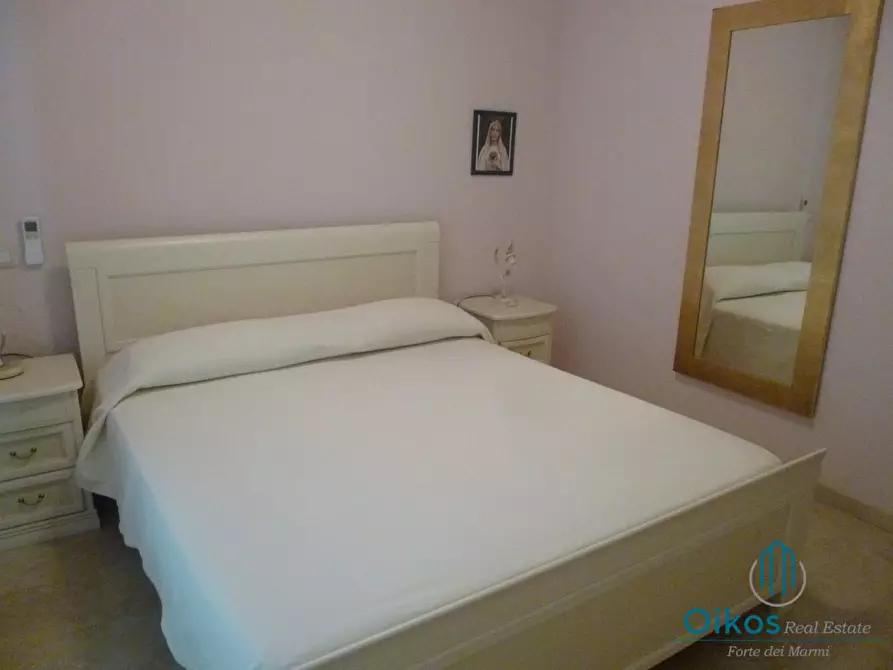 Immagine 9 di Casa bifamiliare in vendita  a Forte Dei Marmi