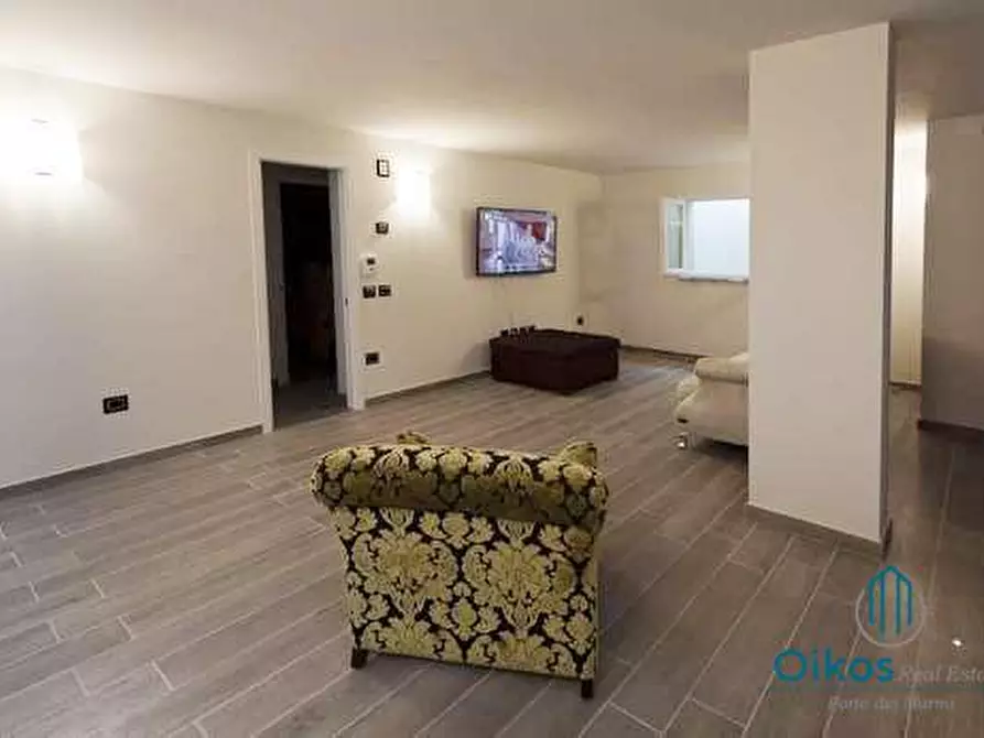 Immagine 18 di Villa in affitto  a Forte Dei Marmi