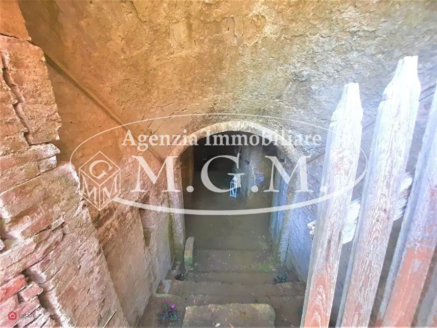 Immagine 34 di Villa in vendita  a Casciana Terme Lari