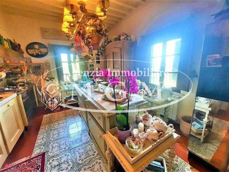 Immagine 3 di Villa in vendita  a Casciana Terme Lari