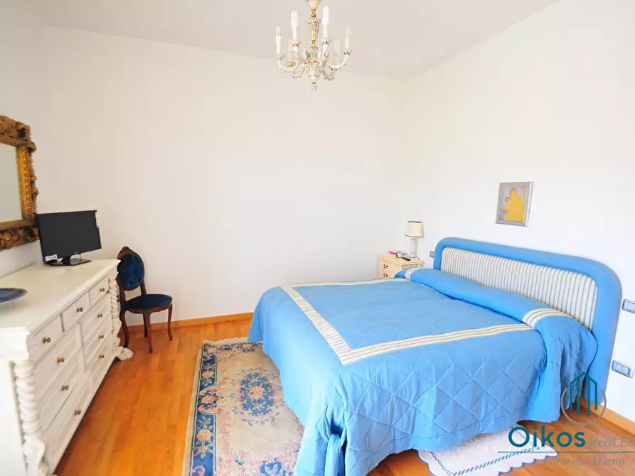 Immagine 35 di Villa in vendita  a Pietrasanta