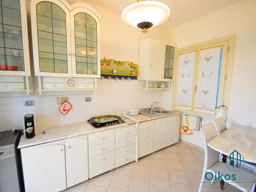 Immagine 19 di Villa in vendita  a Pietrasanta