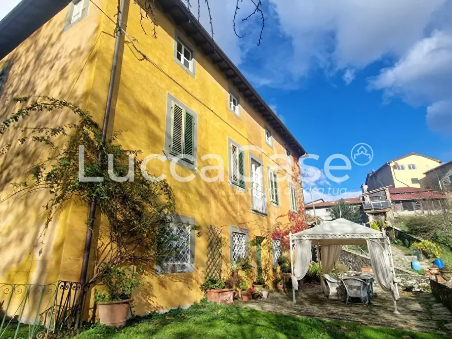 Immagine 1 di Villa in vendita  a Coreglia Antelminelli