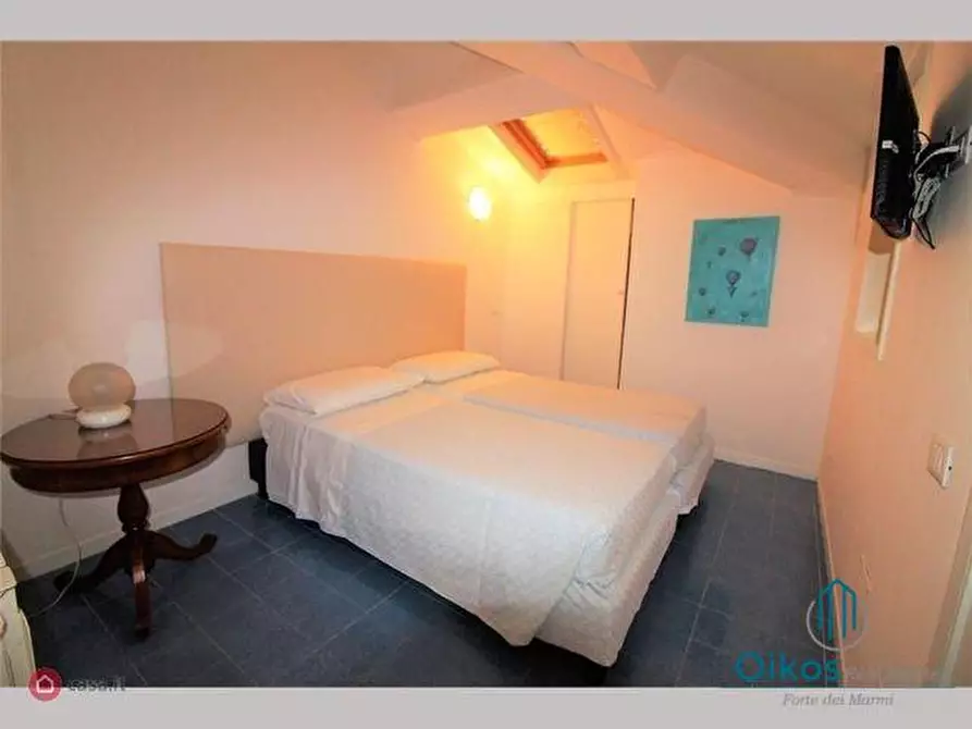 Immagine 7 di Appartamento in vendita  a Forte Dei Marmi