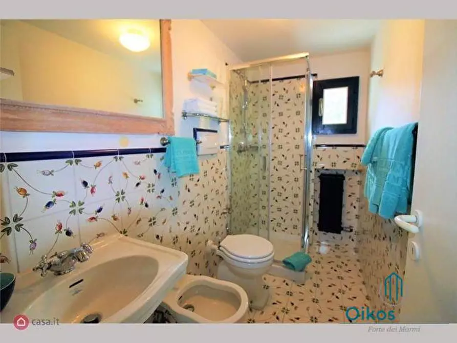 Immagine 8 di Appartamento in vendita  a Forte Dei Marmi