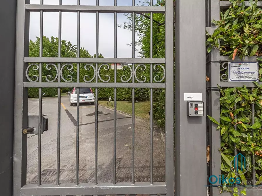 Immagine 26 di Appartamento in vendita  a Forte Dei Marmi