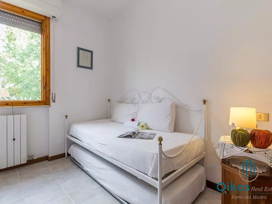 Immagine 17 di Appartamento in vendita  a Forte Dei Marmi