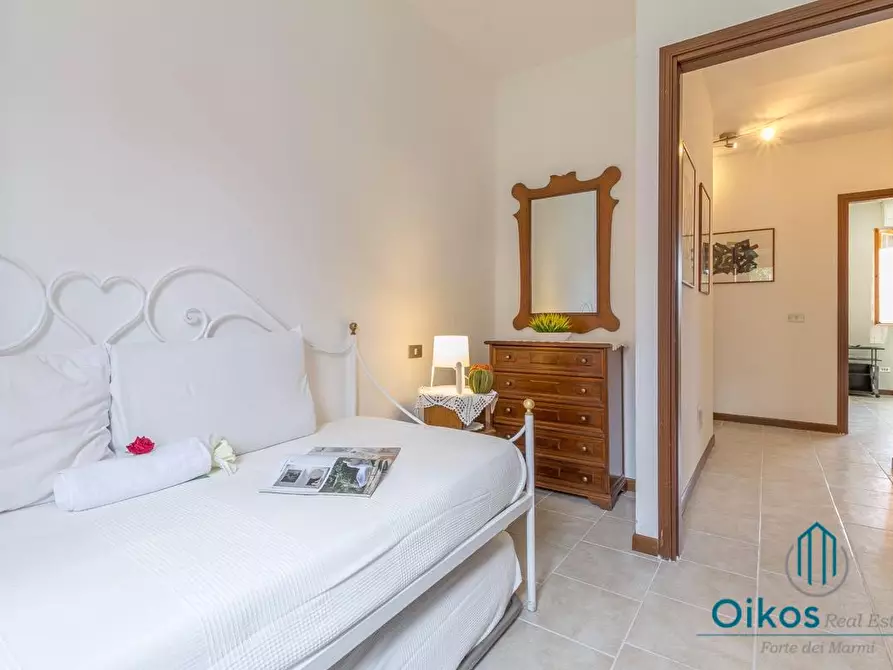 Immagine 16 di Appartamento in vendita  a Forte Dei Marmi