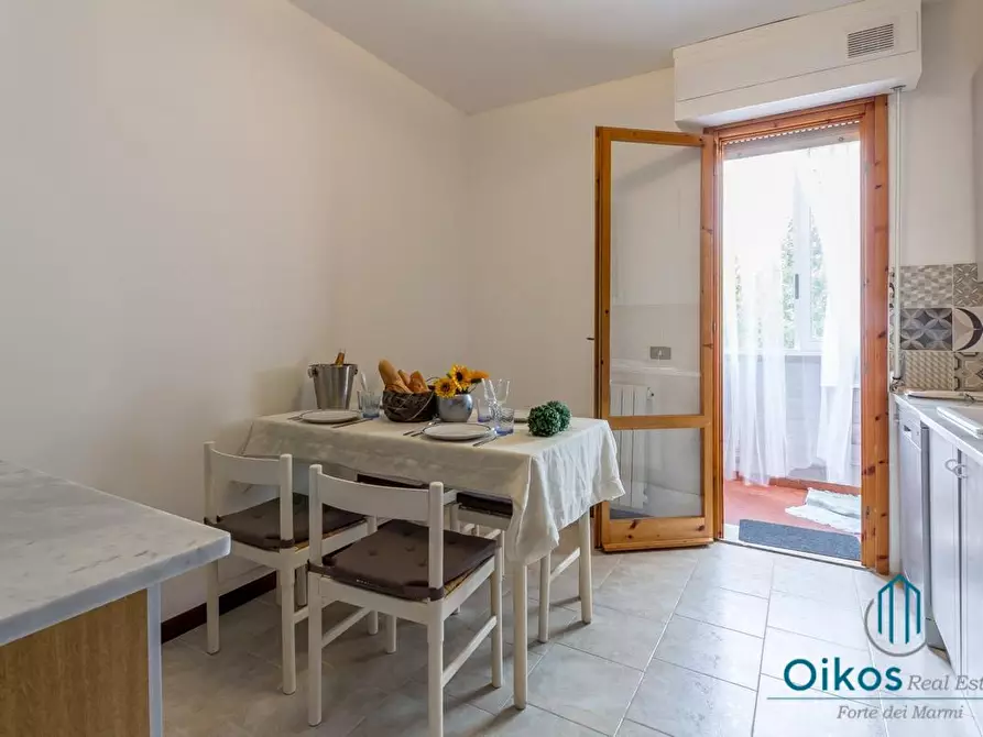 Immagine 9 di Appartamento in vendita  a Forte Dei Marmi