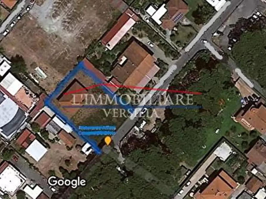 Immagine 1 di Casa indipendente in vendita  a Massa