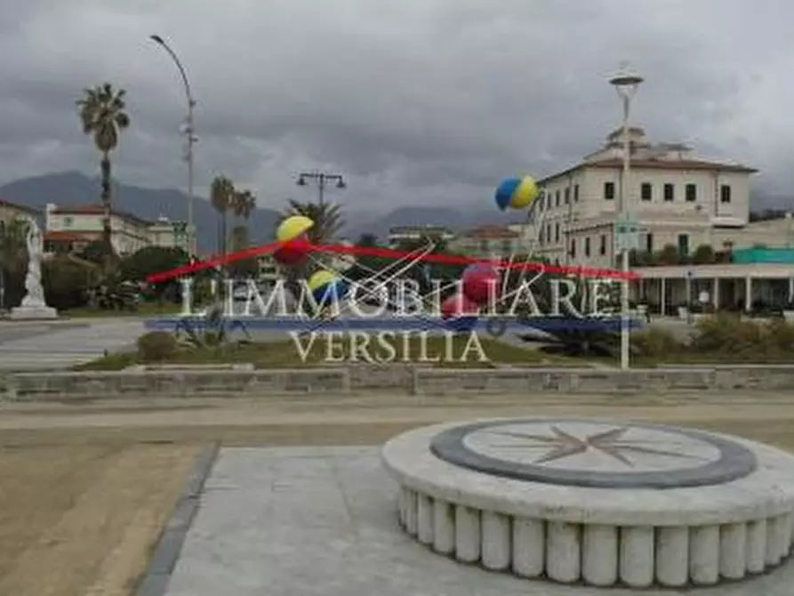 Immagine 15 di Casa indipendente in vendita  a Massa