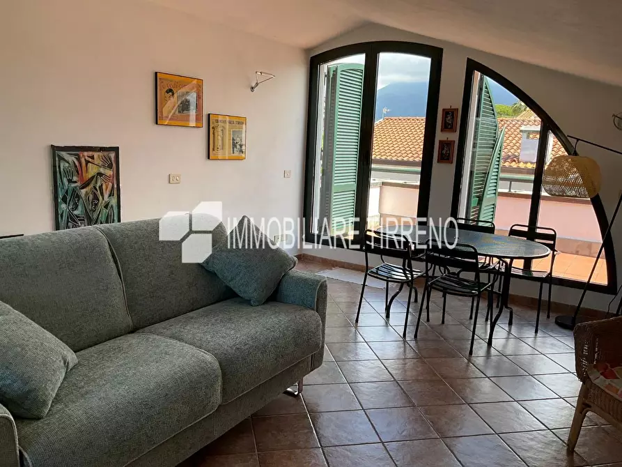 Immagine 18 di Appartamento in affitto  a Massa