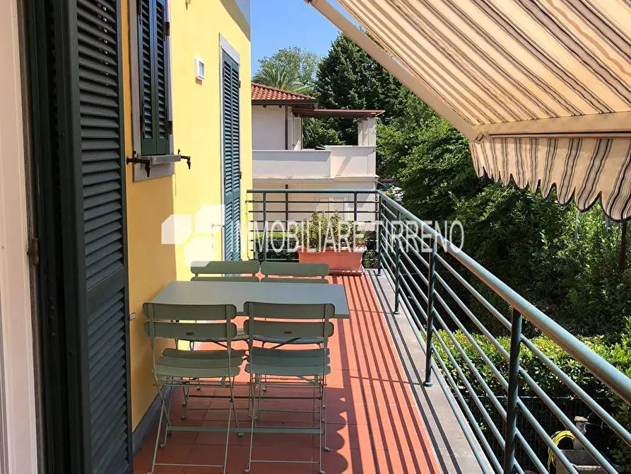 Immagine 3 di Appartamento in affitto  a Massa