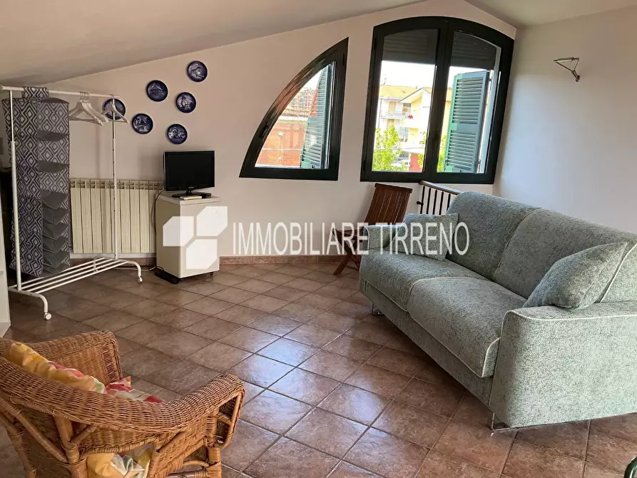 Immagine 16 di Appartamento in affitto  a Massa