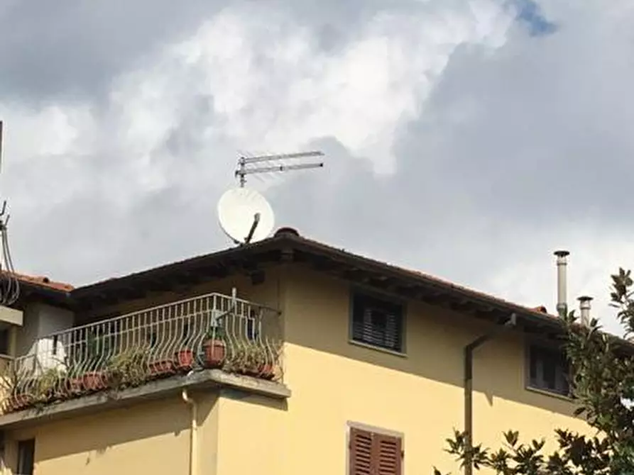 Immagine 17 di Mansarda in vendita  a Forte Dei Marmi