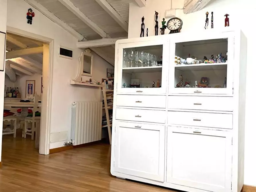 Immagine 4 di Mansarda in vendita  a Forte Dei Marmi