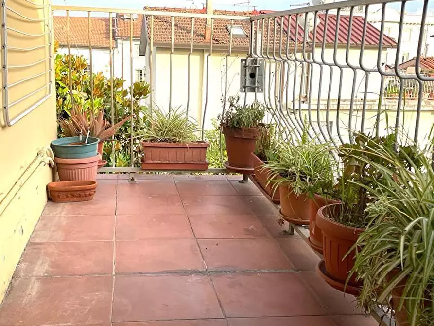 Immagine 13 di Mansarda in vendita  a Forte Dei Marmi