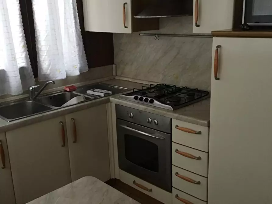 Immagine 5 di Appartamento in affitto  a Forte Dei Marmi