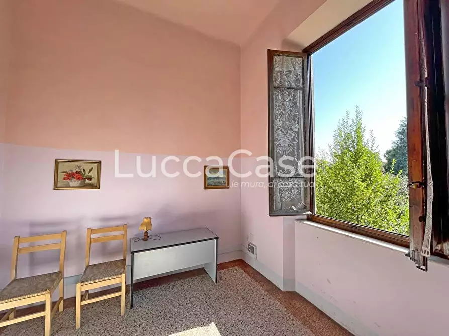 Immagine 17 di Casa indipendente in vendita  a Lucca