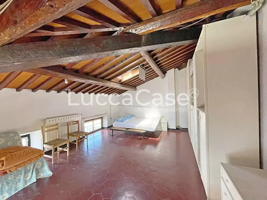 Immagine 30 di Casa indipendente in vendita  a Lucca