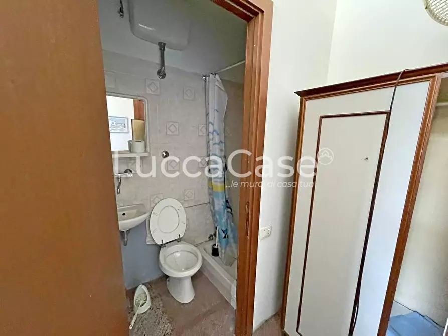 Immagine 37 di Casa indipendente in vendita  a Lucca