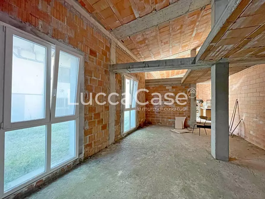 Immagine 19 di Casa indipendente in vendita  a Lucca