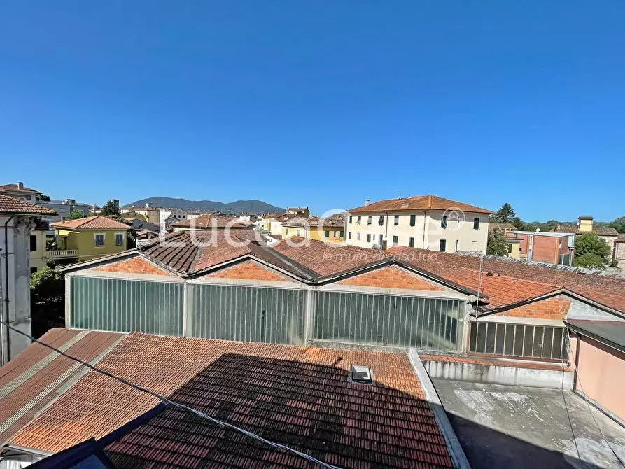 Immagine 36 di Casa indipendente in vendita  a Lucca