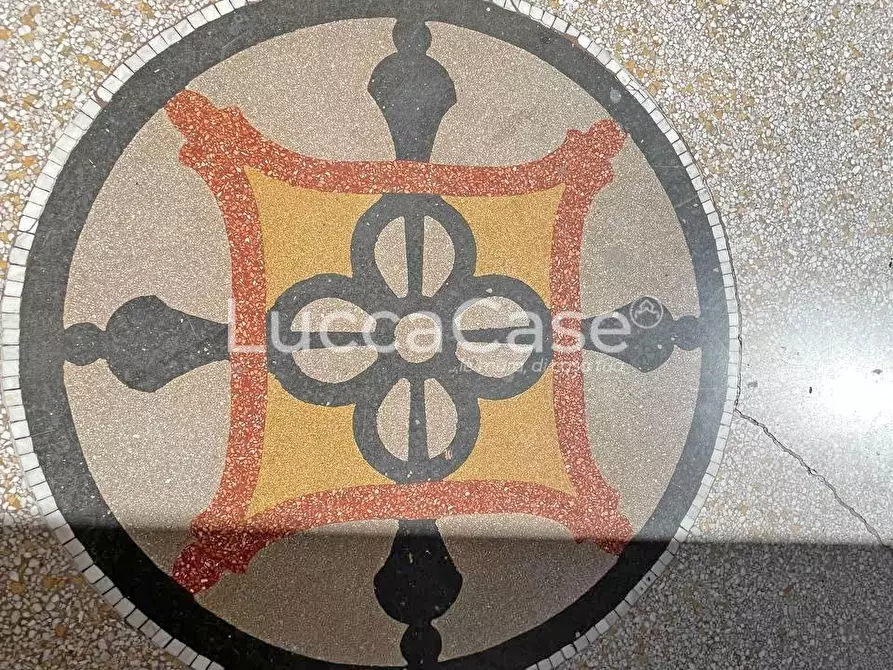 Immagine 11 di Casa indipendente in vendita  a Lucca