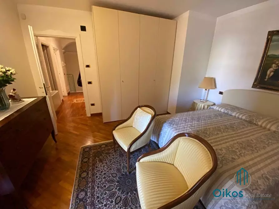 Immagine 15 di Villa in vendita  a Forte Dei Marmi