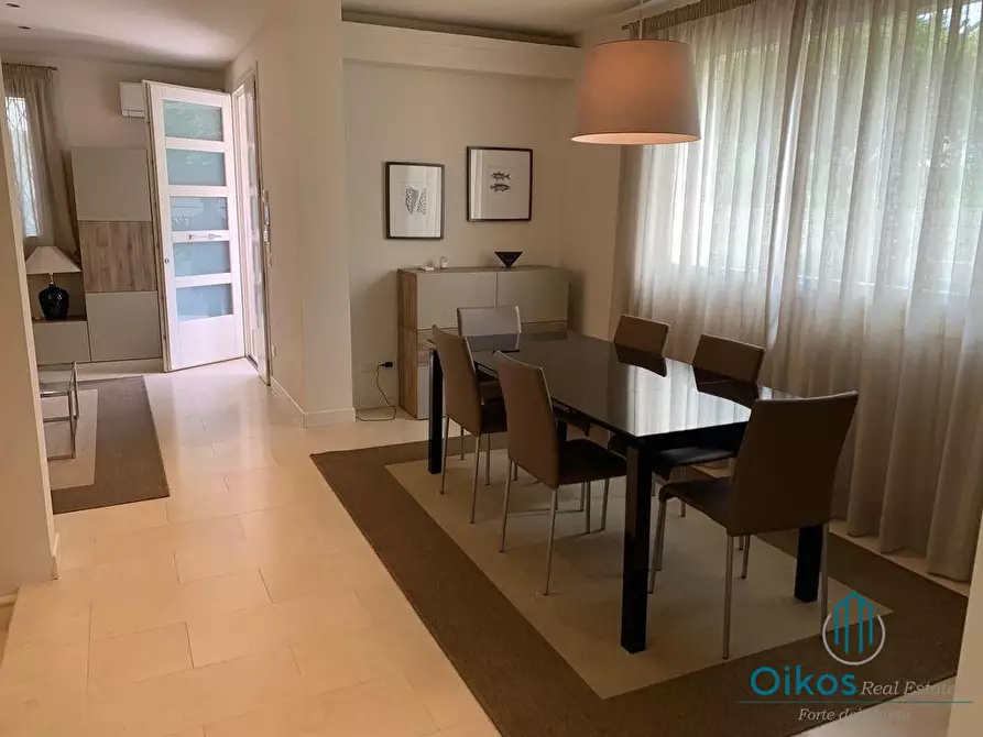 Immagine 4 di Villa in affitto  a Forte Dei Marmi