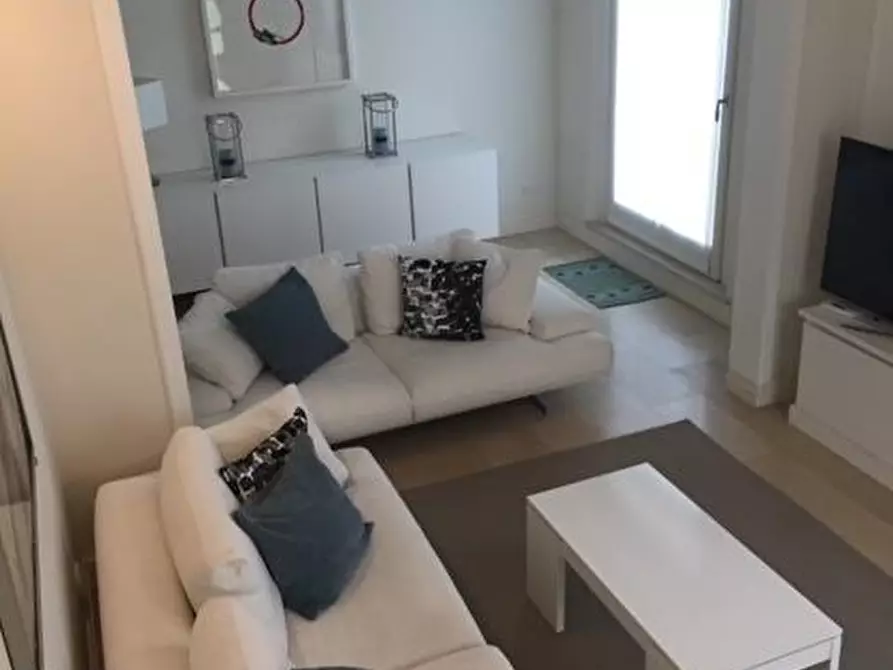 Immagine 7 di Casa bifamiliare in affitto  a Forte Dei Marmi