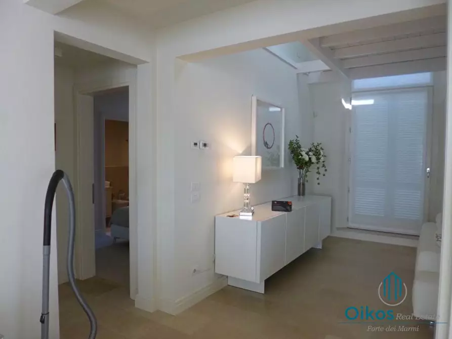 Immagine 11 di Casa bifamiliare in affitto  a Forte Dei Marmi