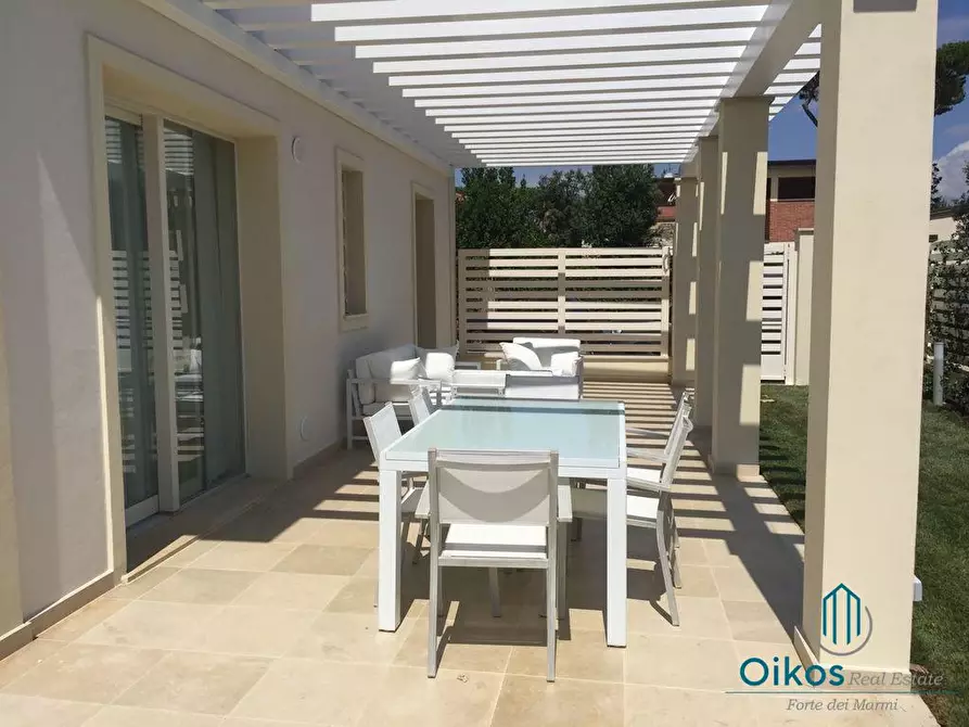 Immagine 20 di Casa bifamiliare in affitto  a Forte Dei Marmi