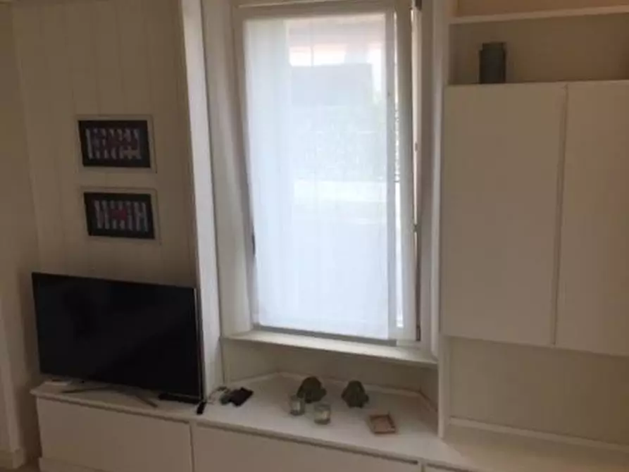 Immagine 6 di Casa bifamiliare in affitto  a Forte Dei Marmi