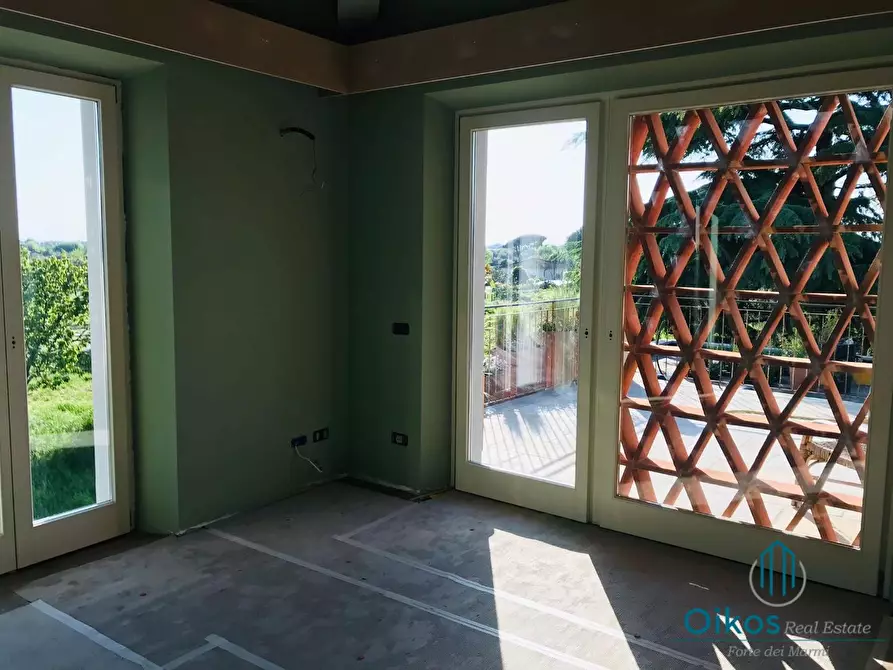 Immagine 13 di Villa in vendita  a Pietrasanta