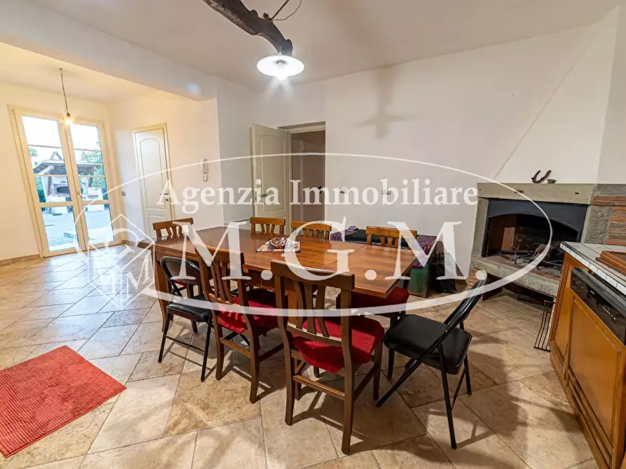 Immagine 34 di Villa in vendita  a Santa Maria A Monte
