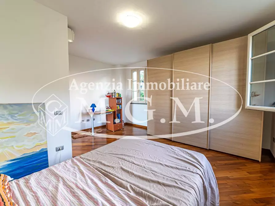 Immagine 21 di Villa in vendita  a Santa Maria A Monte