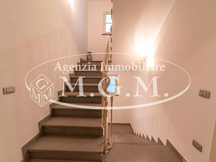 Immagine 31 di Villa in vendita  a Santa Maria A Monte