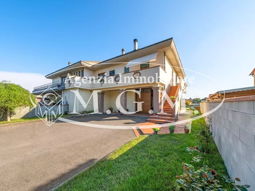 Immagine 2 di Porzione di casa in vendita  a Bientina