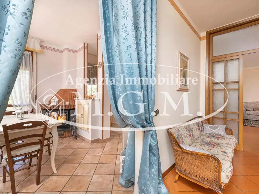 Immagine 9 di Porzione di casa in vendita  a Bientina