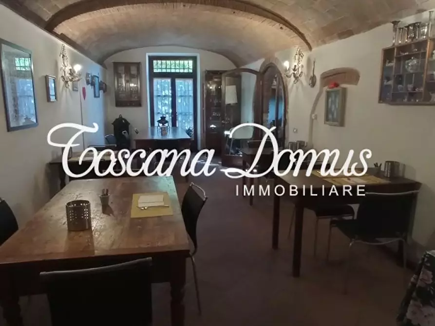 Immagine 28 di Casa colonica in vendita  a Castellina In Chianti